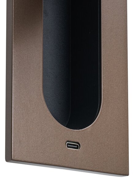 Modern fali lámpa sötét bronz színben, LED-del és USB-C porttal - Hilton