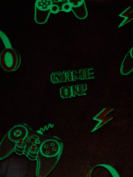 Sinsay - Polár ágynemű garnitúra fluoreszkáló mintával - füstszínű