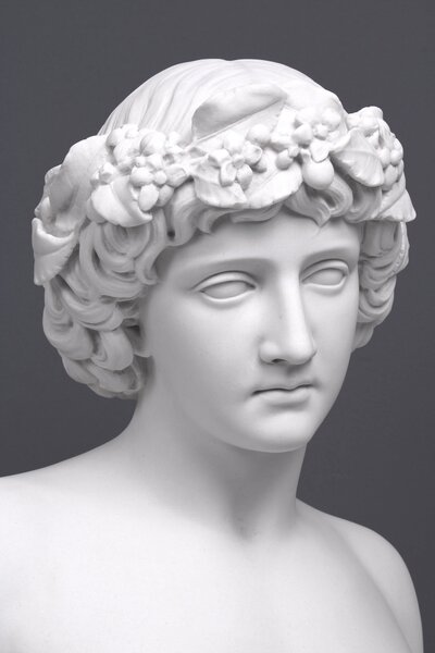Antinous koszorúval mellszobor márvány luxus lakberendezés görög római