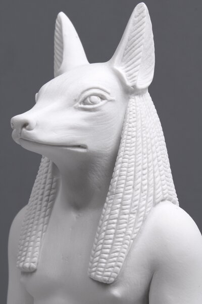 Anubis szobor márvány luxus lakberendezés modern lakásdekoráció isten