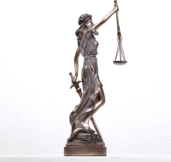 Lady Justice Szobor Justitiáról (Hidegen öntött bronz) beltéri
