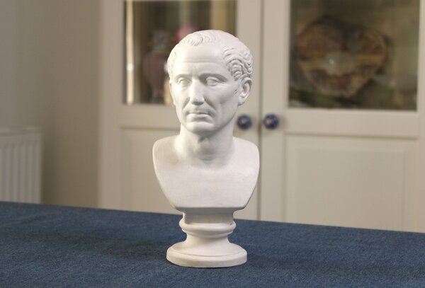 Julius Caesar mellszobor márvány görög római császár