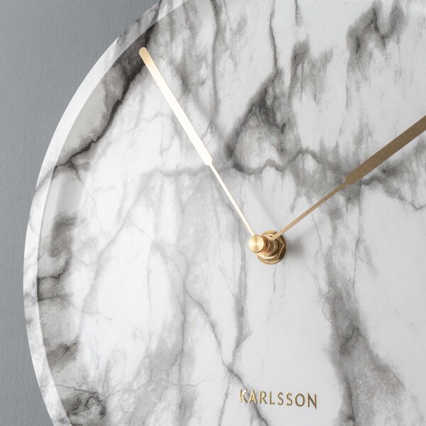 Inga Falióra Fehér Márvány Mintás Design Óra "Pendule Longue" Karlsson