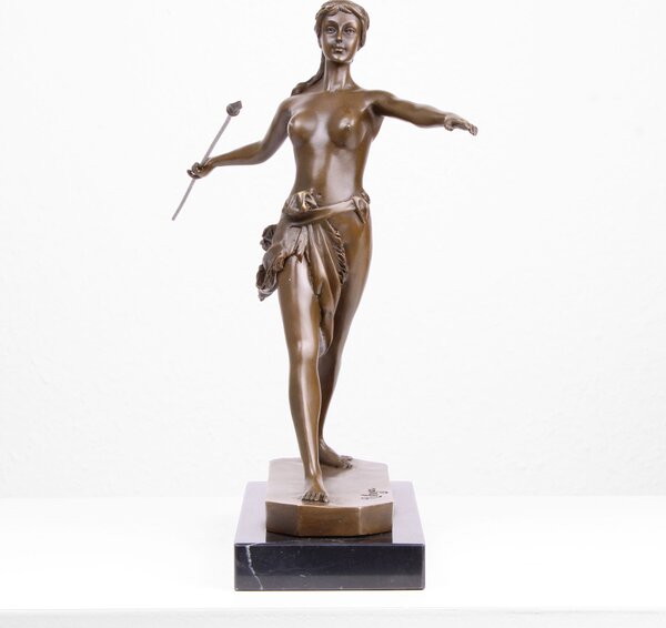 Amazon Harcosnő Bronz Szobor (Öntött Bronz Szobor) öntöde