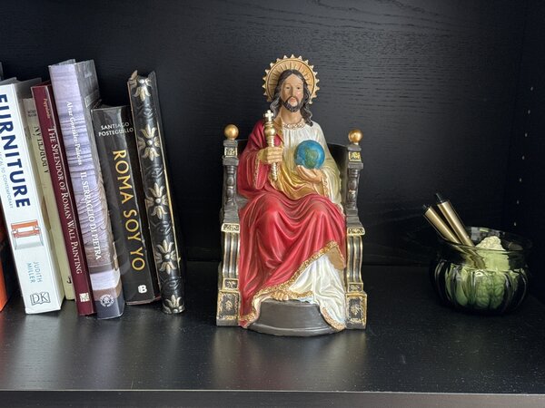 Christus Rex Szobor – Jézus, a Menny és Föld Ura