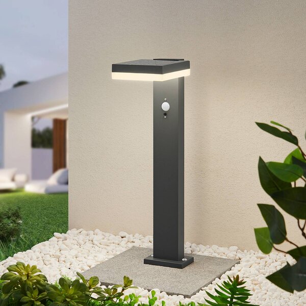 Lindby Laira LED napelemes talapzati lámpa, 50 cm, Fekete, Alumínium, Modern