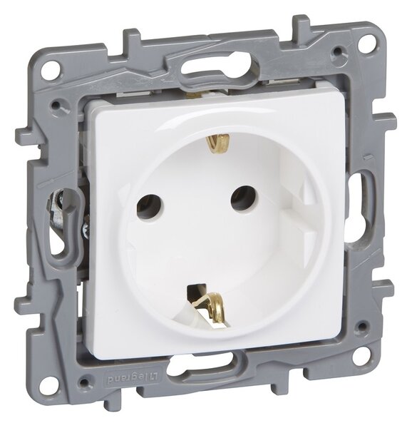 Legrand 764529 Niloé 2P+F 1 csatlakozós fali konnektor gyerekvédelemmel