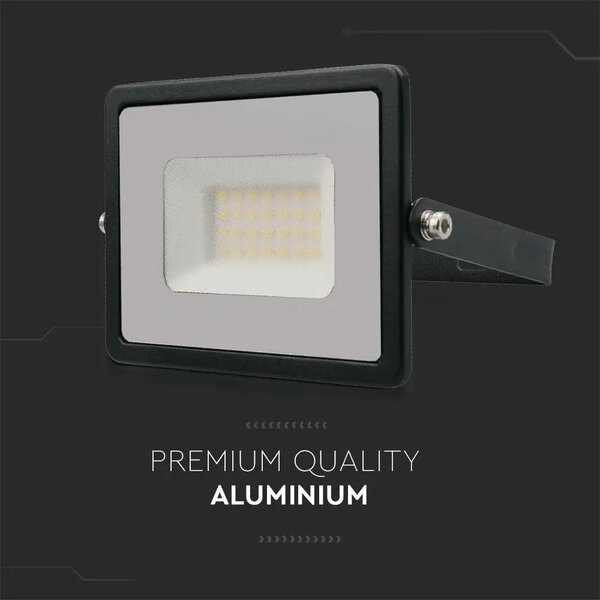 V-TAC E-széria LED reflektor 30W természetes fehér, fekete házzal - SKU 215953
