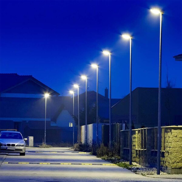 V-TAC utcai LED térvilágító, 100W, hideg fehér, fekete házas - SKU 10211