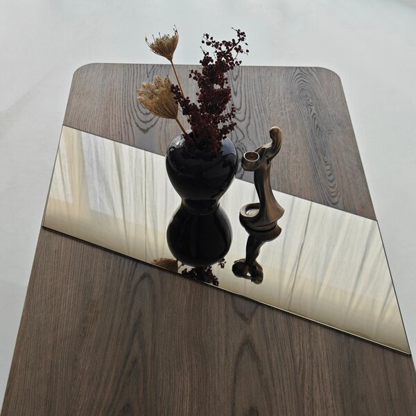 Favorite - Bronze, Walnut
