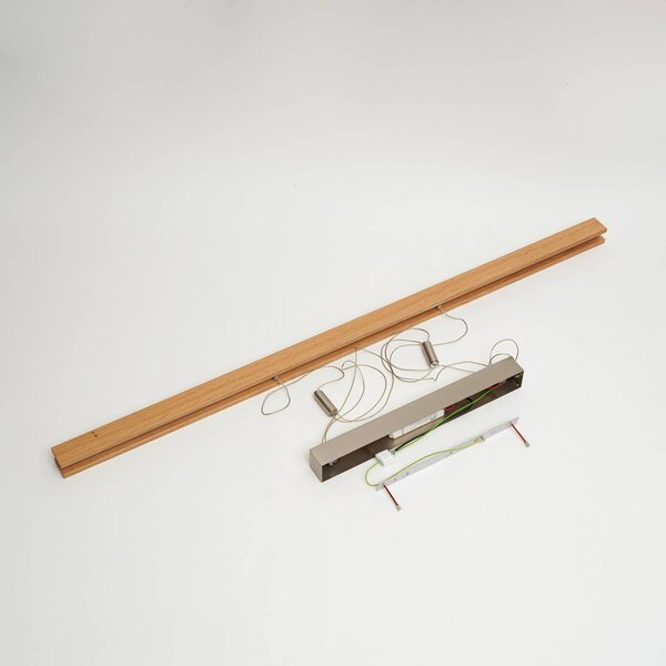 Quitani LED-es függőlámpa Alin, 138 cm hosszú, natúr tölgyfa, dimmelhető, Világos fa, Nappali / Étkező, Fa, Modern