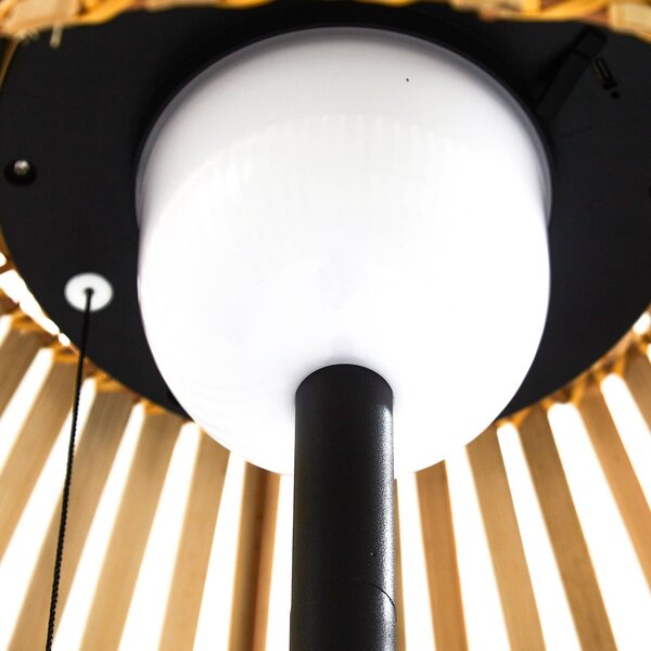 Lucande LED napelemes állólámpa Eligio, bambusz, Ø 39 cm, RGB, dimmelhető, Világos fa, Alumínium, Vidéki otthon / Rusztikus