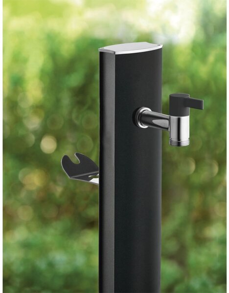 Modern alumínium kerti állókút talppal, fekete - Aquapoint Totem