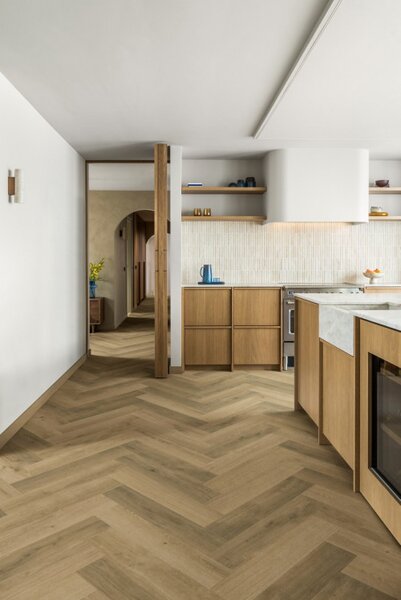 Impressive Design- Szenes/ Égetett tölgy laminált padló IMD8245 Világos tölgy